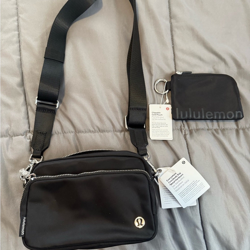 Lululemon everyday crossbody bag 2l black with pouch
